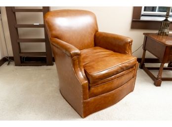 Traditional Style Club Chair