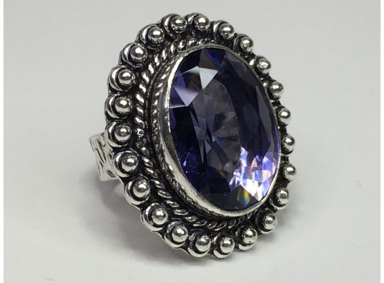 Fantastic 925 / Sterling & Iolite Cocktail Ring - Very Pretty Piece With Etched Designs - Very Pretty Ring