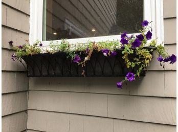 Very Nice Victorian Style Wire Window / Planter Box With Liner - Very Nice Accent Piece For Your Home !