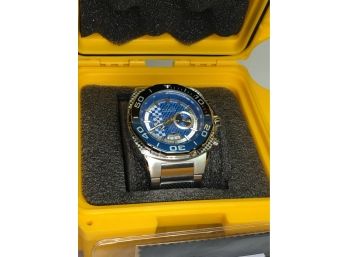 Amazing Brand New $1,295 INVICTA Speedway Watch - All Steel Bracelet With Navy Blue Face - Great Watch !