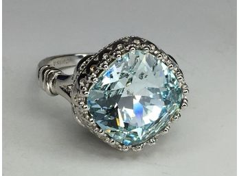 Fantastic 925 / Sterling Silver Ring - Amazing Ornate Silver Crown Setting With Lovely Pale Blue Topaz