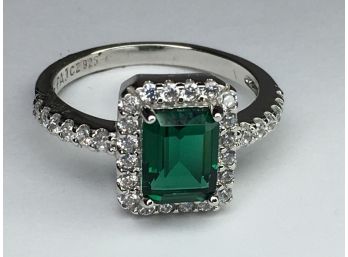 Lovely Vintage Style Sterling Silver / 925 Ring With Tsavorite & Sparkling White Zircons / CZ - Very Pretty