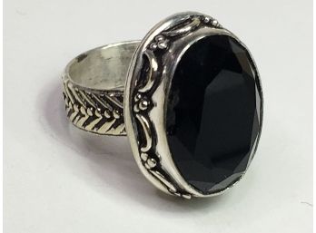Very Pretty Large 925 / Sterling Silver Cocktail Ring With VERY VERY Dark Amethyst Stone - Very Pretty !