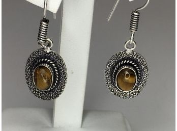 Very Pretty 925 / Sterling Silver With Highly Polished Tiger Eye Earrings - Very Nice - New Never Used !