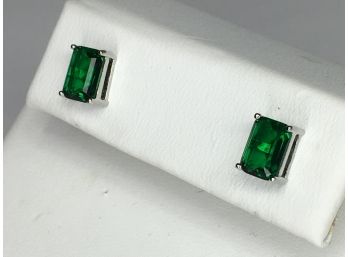 Wonderful And Very Elegant 925 / Sterling Silver & Emerald Earrings - Very Pretty - Expensive Look ! WOW !