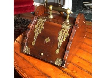 Lovely Antique English Coal Scuttle With Original Scoop - 1880-1920 - Very Nice Piece - Brass Trim - Victorian