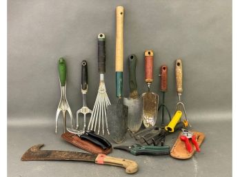 Assorted Small Garden Hand Tools