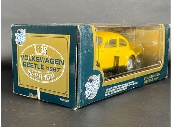 Vintage 1:18 Scale 1967 Volkswagen Beetle