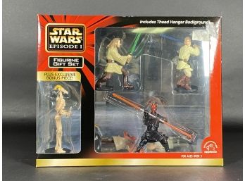 Vintage 1990s Star Wars Episode 1 Figurine Gift Set