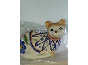 Vintage Hand Painted Porcelain Cat Figurine