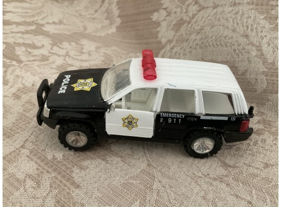 JUL Police SUV - Lot #16