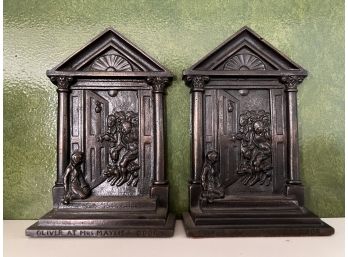 Pair Of Cast Iron Bookends - 'The Burglary' - Charles Dickens' Oliver Twist