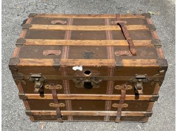 Wonderful Antique Trunk Travel Suitcase Coffee Table