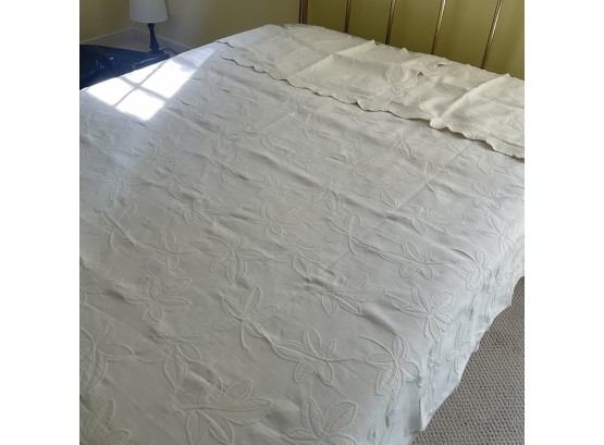 A White Cotton Matteless Bed Spread  - Queen