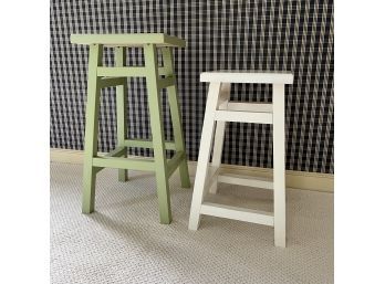 A Pairing Of Shaker Style Painted Stools Or Plant Stands