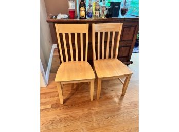 Solid Wood Chairs Set Of 2 (1 Of 3 Lots) Lot #1
