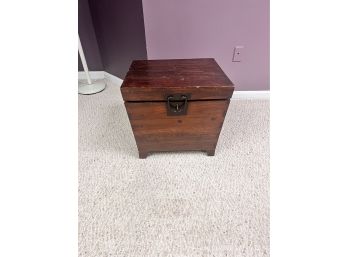 Rustic Trunk End Table/Storage Box 1 Of 2
