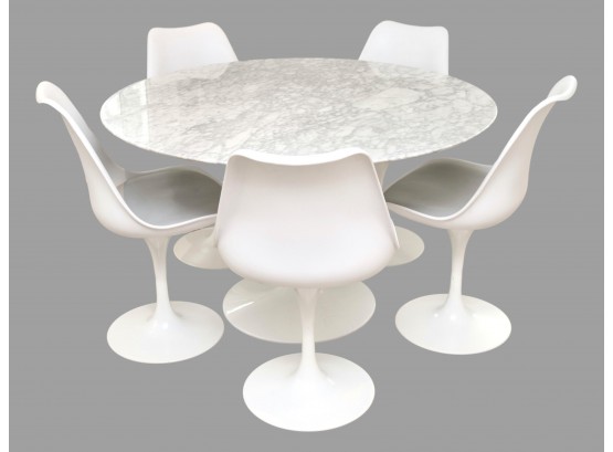 Midcentury Modern Saarinen Style Kitchen Table With Chairs Set