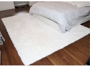 White Shaggy Floor Carpet 10ft X 8ft