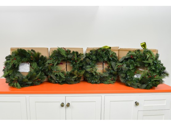 Set Of Four Frontgate 24' Winter Pine LED Cordless Wreaths - Clear Lights