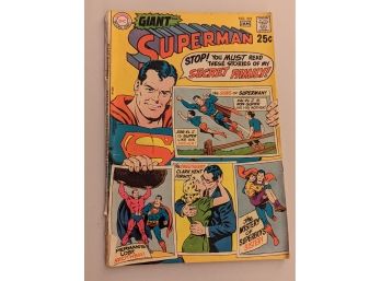 DC Giant Superman Comic