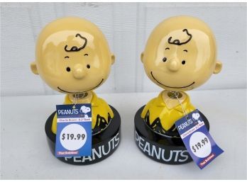 Lot Of 2 Brand New Ceramic Charlie Brown Bobblehead Banks
