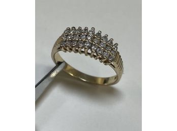 Beautiful 10K Yellow Gold And 27 Diamond Cluster Ring Size 8.75