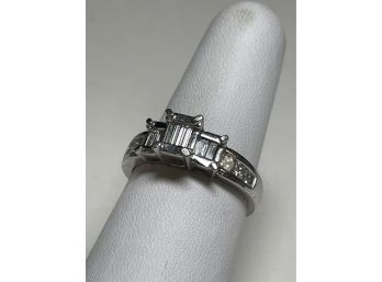 14K White Gold DIamond Ring Approximately 1 Carat Total Weight Size 7