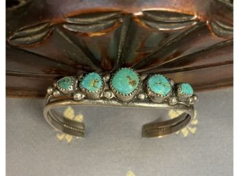 Vintage Southwest Sterling  Turquoise Bracelet 5 Turquoise Stones .