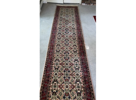 A Classic Hand Knotted 100 Wool Runner.