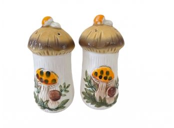 Vintage Ceramic Mushroom Salt & Pepper Shakers