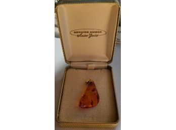 Vintage Amber Guild Beautiful Amber Pendant In Original Case