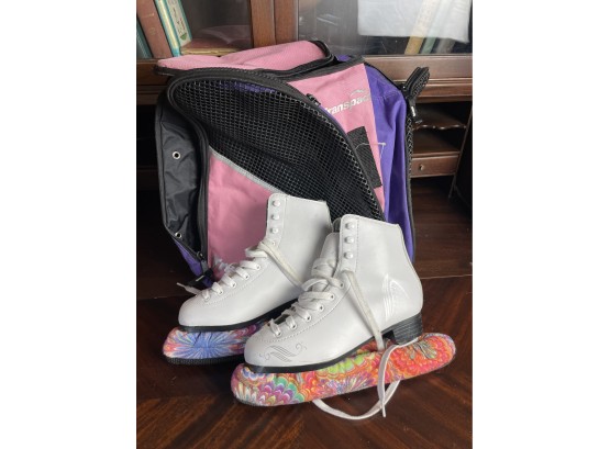 Size 3 Ice Skates With Trans Pack Bag