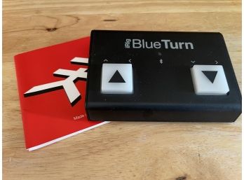 IK Multimedia IRig BlueTurn Bluetooth Page Turner