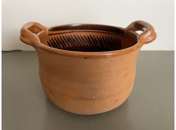 10 In Handled Clay Pan