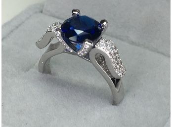 Fantastic Sterling Silver / 925 Ring With Sapphire & Sparkling White Topaz - Very Pretty Ring - Brand New