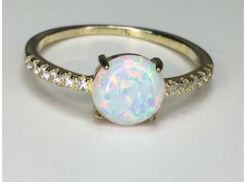 Fabulous 925 / Sterling Silver With 14K Gold Overlay Ring With Beautiful Opal - Very Pretty And Very Delicate