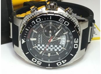 Incredible Brand New $1,100 INVICTA Speedway Chronograph Watch With Black Silicone Strap With Box & Booklets