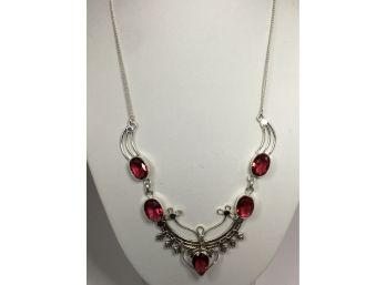 Very Pretty 925 / Sterling Silver And Garnet Necklace 18' - Very Pretty Piece - Hand Made - New Never Worn