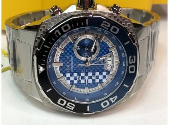 Incredible INVICTA SPEEDWAY Chronograph All Stainless Steel Case & Braclet - Blue Dial - With Case & Booklets