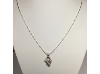 For The Wine Connoisseur ! Beautiful Sterling Silver / 925 - 18' Italian Necklace With Jeweled Grapes Pendant