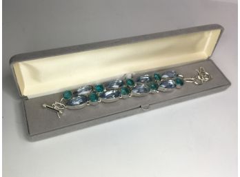 Lovely 925 / Sterling Silver Toggle Bracelet With Aquamarine & Pale Blue Topaz - Very Nice - Brand New !