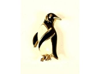 Vintage Gold Tone Enamel Penguin Brooch