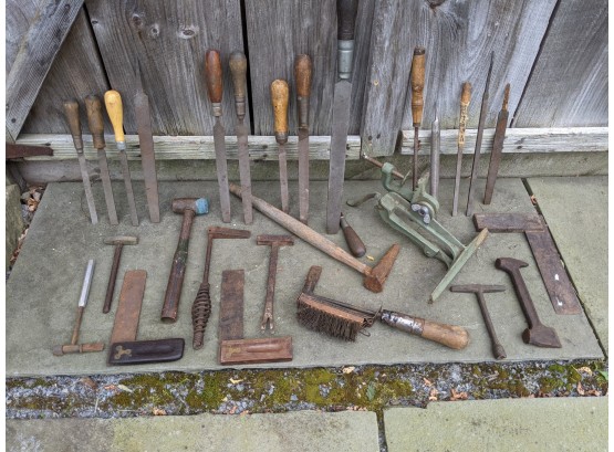 Collection Of 28 Vintage Tools