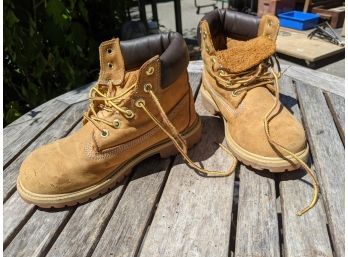 Pair Of Kids Timberland Boots Size 2.5m Youth