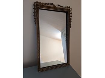 A Gilt Wood Mirror With Federal Style Detailing - 15x24