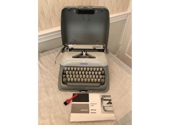 Vintage Adler Primus 1959 Typewriter In Original Metal Carry Case