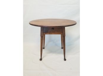 Antique Oval Side Table With Dove Tail Jointed Drawer