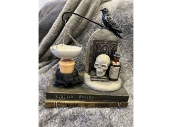 Yankee Candle Holder Raven/ Tombstone