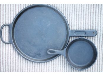 Set Of 2 Griddle Fry Pans By LOGE